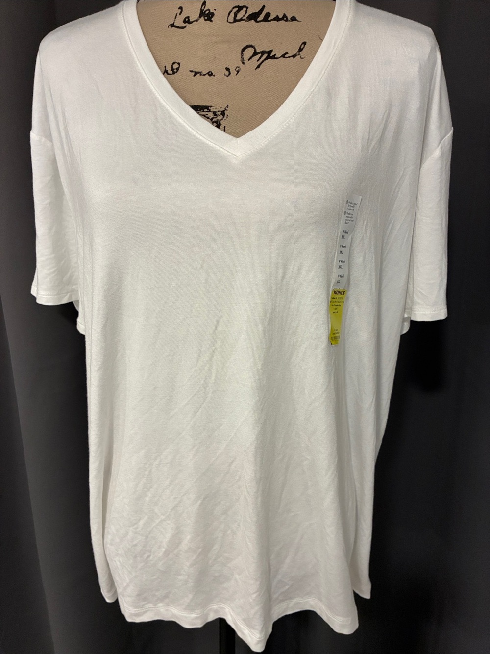 Nine West White V-Neck Short Sleeve Tee